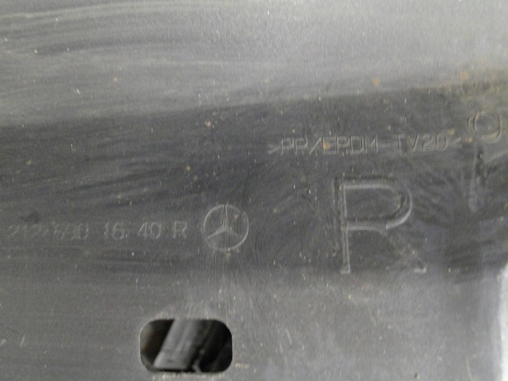 MERCEDES E CLASSE 212 W212 MOULURE SEUIL DROITE 63 AMG