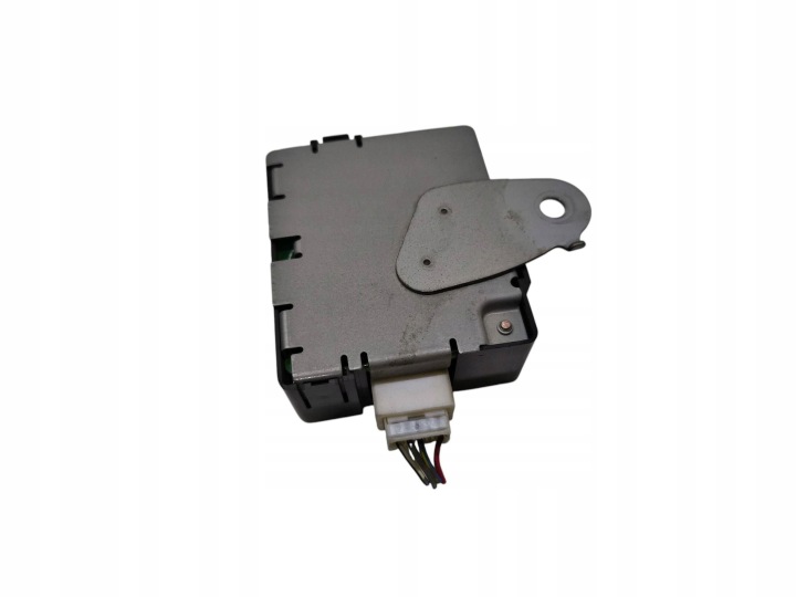 2002 TOYOTA AVENSIS VERSO MODULE PORTES 8974144060