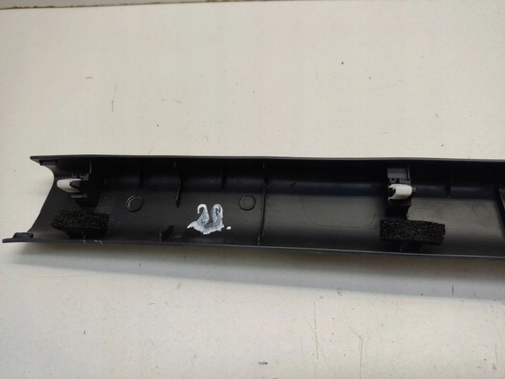 NISSAN 370Z 2009 ÉLÉMENT GARNITURE DE PORTE COUVERCLES DE COFFRE 909001EA0A