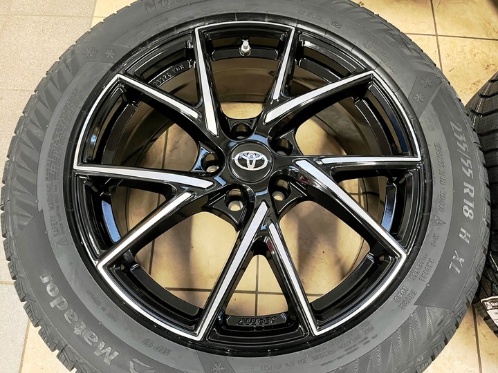 TOYOTA RAV4 V RUEDAS DE VERANO 225/60R18 NEXEN SENSORES DE PRESIÓN NUEVO ALEMANIA 