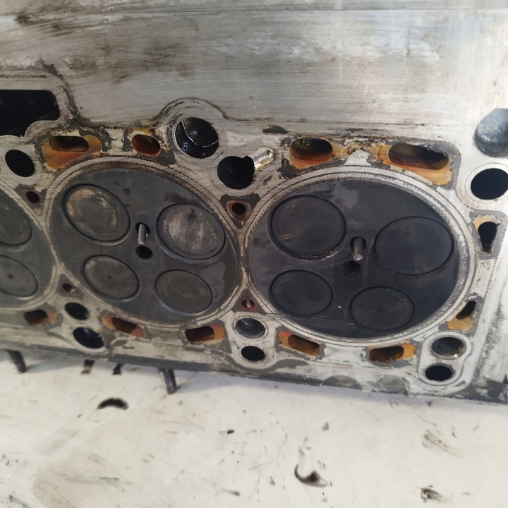 CULASSE MOTEUR ARBRES AUDI A5 A4 B8 8K A6 C6 VW 2.0 TDI CAG 03L103373