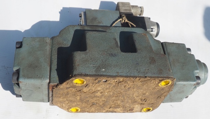 DISTRIBUTEUR ÉLECTROVANNE HYDRAULIQUE REXROTH H-4WEH 25 Y60/6A G24 NZ4