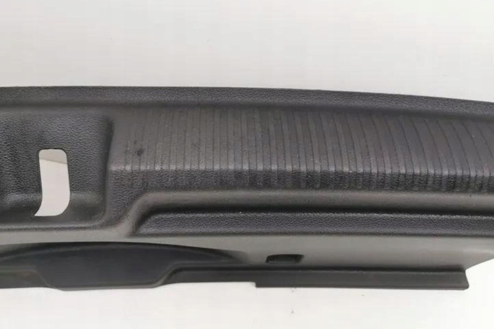 PROTECTION SERRURE COUVERCLES DE COFFRE AUDI Q2 REÇU 81A863471B 1.0L GASOLINE 85KW 2017