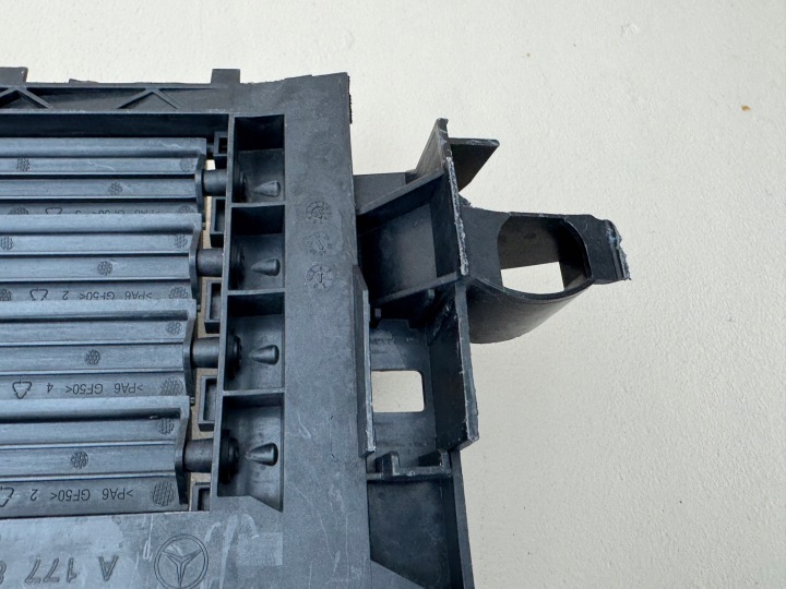 MERCEDES A-KLASA W177 18R- GRILLE D'AÉRATION AIR A1778850003