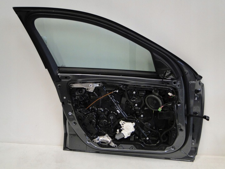 MERCEDES PORTES AVANT GAUCHE AVANT GAUCHE C CLASSE 206 W206 S206