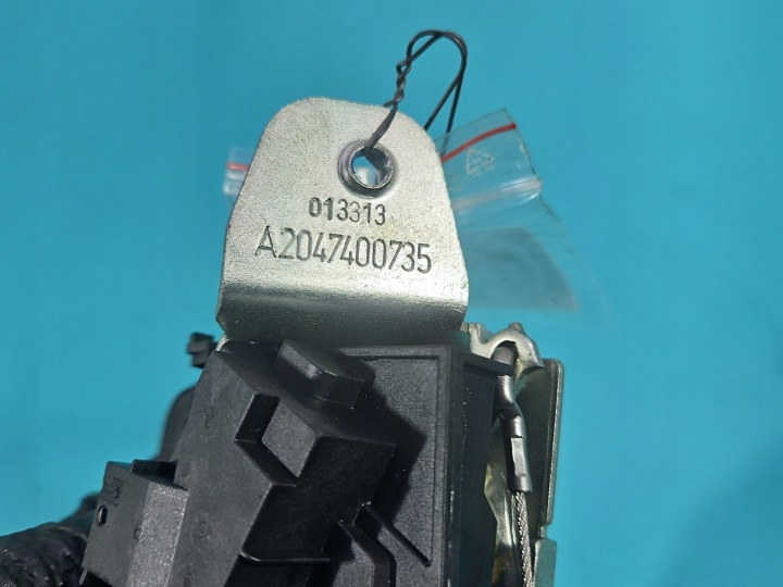 SERRURE COUVERCLES DE COFFRE ARRIÈRE A2047400735 MERCEDES GL II X166 HAYON 4PIN