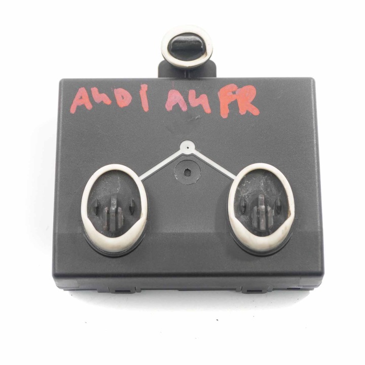 AUDI A4 B8 MODULE PORTES DROIT AVANT 8K0959793J
