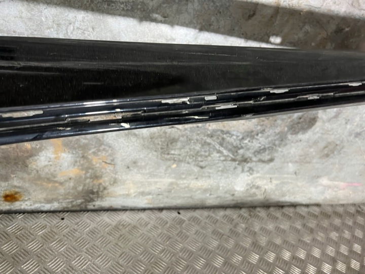 MERCEDES E W213 BERLINE MOULURE SEUIL SEUIL GAUCHE GAUCHE REVÊTEMENT SEUIL