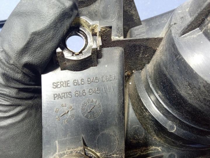 SEAT IBIZA III 6L PHARE ARRIÈRE GAUCHE EXTÉRIEUR 6L6945095A