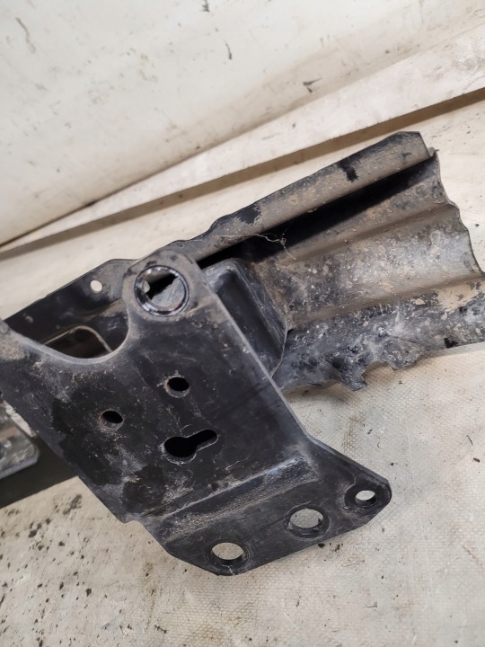 POUTRE PARE-CHOCS AVANT OE 6Y0807109A SKODA FABIA I UNIVERSEL