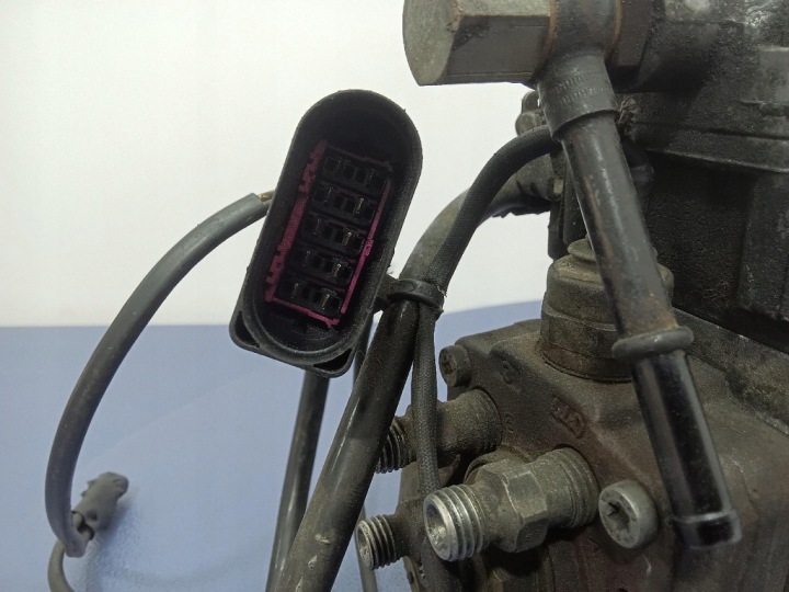 VW LT 28 2.5 SDI POMPE INJECTION 0460415983 074130115B