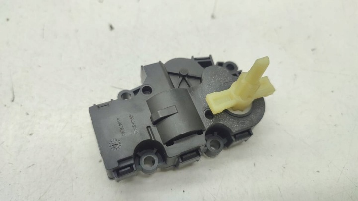 PETIT MOTEUR RÉCHAUFFEURS 16122018 EH62003 VOLVO V60 II EUROPE