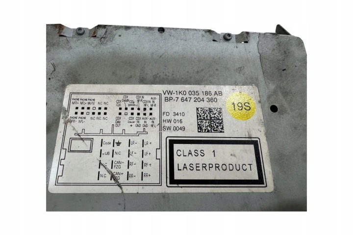 RADIO AVEC NAVIGATION VW TOURAN (1T3) 1K0035186AB 1.6L DIESEL 77KW 2010