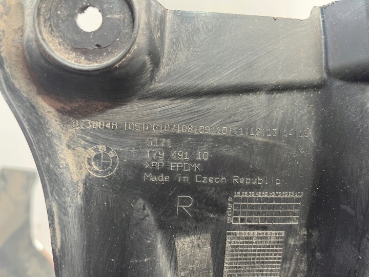 BMW 4 G26 PASSAGE DE ROUE AVANT DROIT PIÈCE ARRIÈRE 8738048