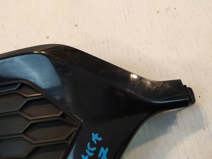 GRILLE PARE-CHOCS ARRIÈRE DROITE BOUCHON HONDA CIVIC 10 71503–TGG