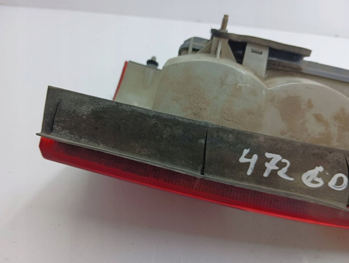 OPEL ASTRA G II UNIVERSEL PHARE ARRIÈRE ARRIÈRE DROITE 393032