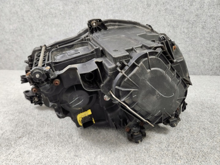 PROJECTEUR PHARE AVANT AVANT GAUCHE MERCEDES ACTROS W960 MP4 ORDINAIRE H7 11-