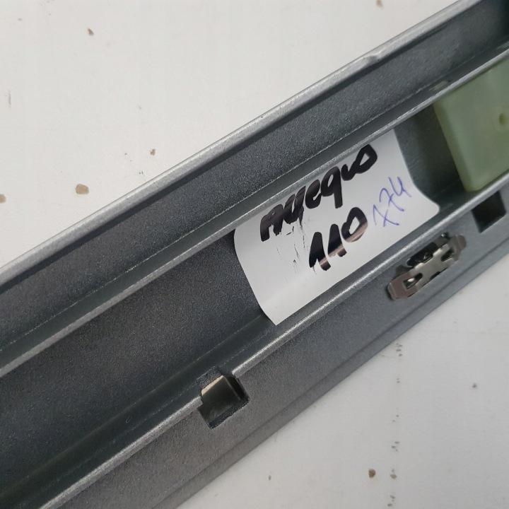 MERCEDES E 211 W211 MOULURE PORTES AVANT GAUCHE A2116901962 K:744