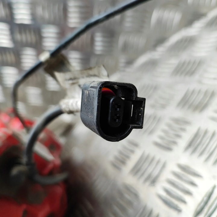 ÉTRIER DE FREIN DE FREIN AVANT DROIT PORSCHE TAYCAN 9J1615106AL 33508638 420KW