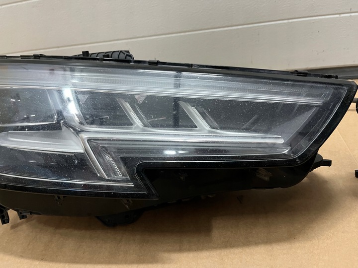 LAMPS FULL LED MATRIX AUDI A4 B9 8W0 2015-2019 COMPLETE UNITS GRILLES A4 8W0 photo 2 - milautoparts-fr.ukrlive.com