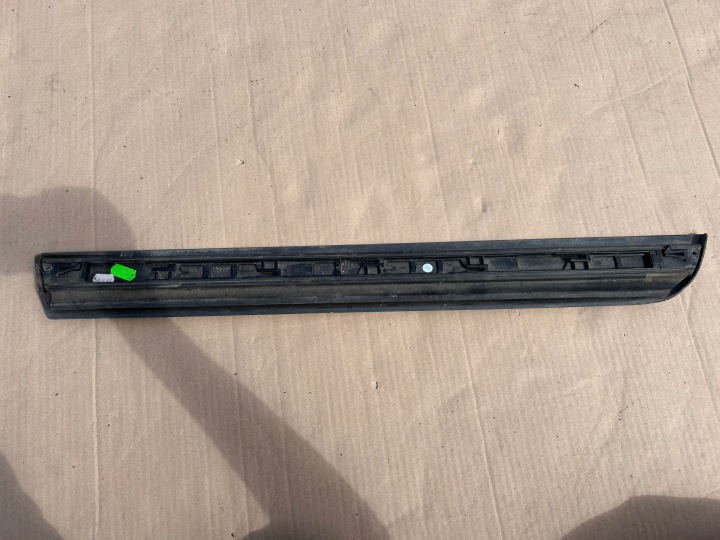 AUDI A4 B7 8E MOULURE PORTES DROITE ARRIÈRE 8E0853970E ORIGINAL