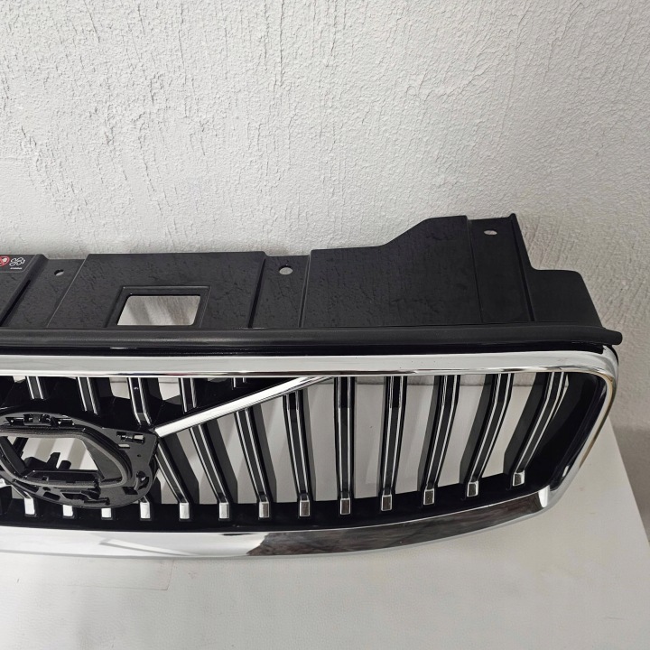 GRILLE CALANDRE VOLVO XC60 II LIFT 32386077