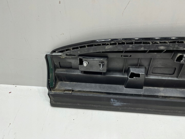 AUDI Q7 4M0 MOULURE PORTES AVANT AVANT DROITE 4M0583960N
