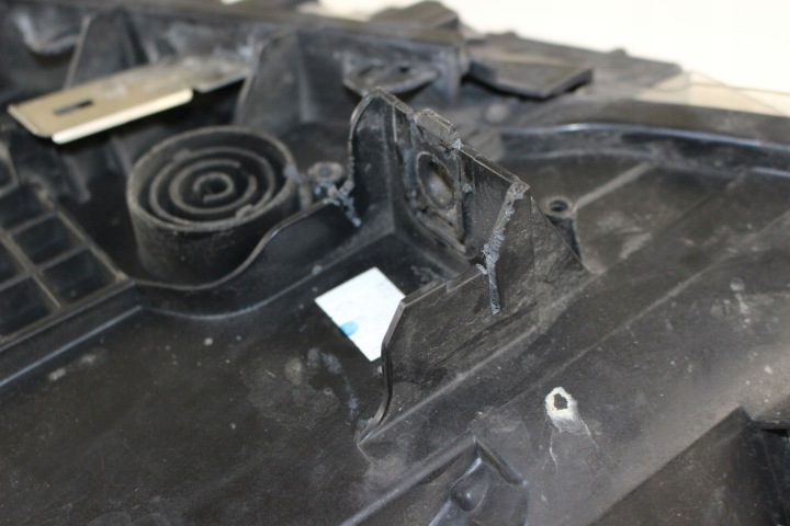 PHARE DROIT AVANT H7 BMW F48 7346536