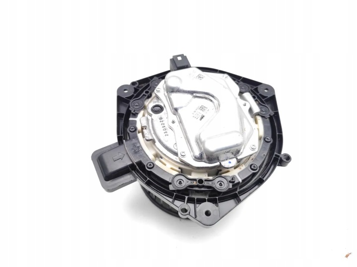 BMW I4 VENTILATEUR CONDUIT D'AIR VENTILATEUR EDRIVE35 MOTEUR ÉLECTRIQUE 2024 COUPÉ