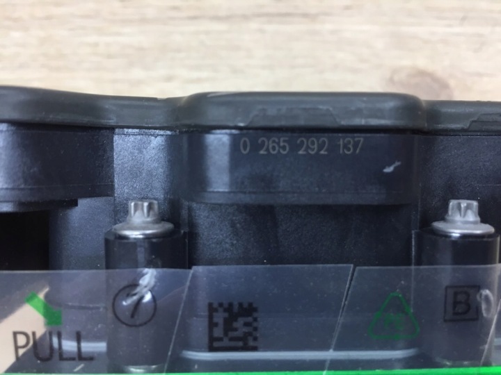 POMPE DE FREIN ABS A2059002944 0265292137 VERS MERCEDES ESSENCE CLASSE C W205