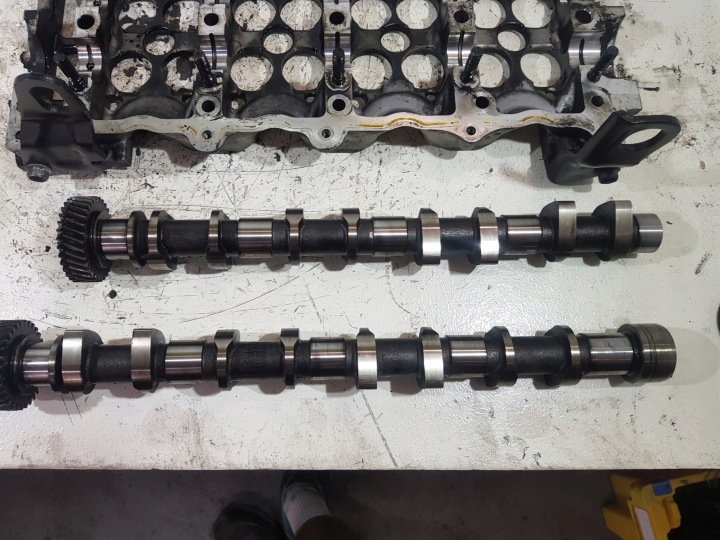 CULASSE ARBRES 55576872 OPEL ASTRA J ZAFIRA B 1.7 CDTI A17DTR