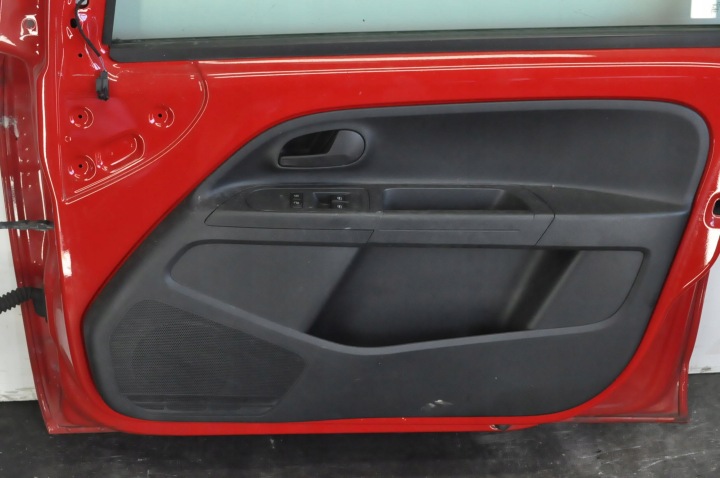 VOLKSWAGEN UP SEAT MII SKODA CITIGO PORTES DROIT AVANT LY3D HAYON 5D