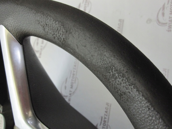 OPEL MERIVA B 13R VOLANT 13351023 49899212