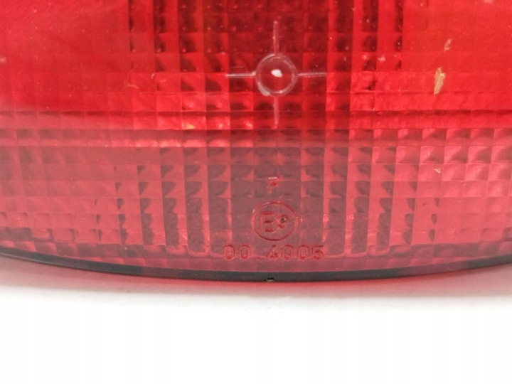 2003 PEUGEOT 206 ARRIÈRE LANTERNE ANTIBUÉE 45106