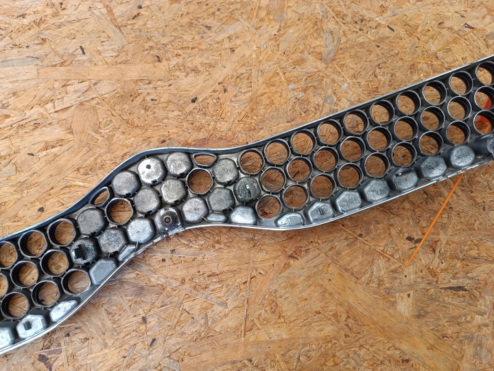 GRILLE GRILLE CALANDRE PARE-CHOCS AVANT TOYOTA YARIS I LIFT 03- 53101-52010