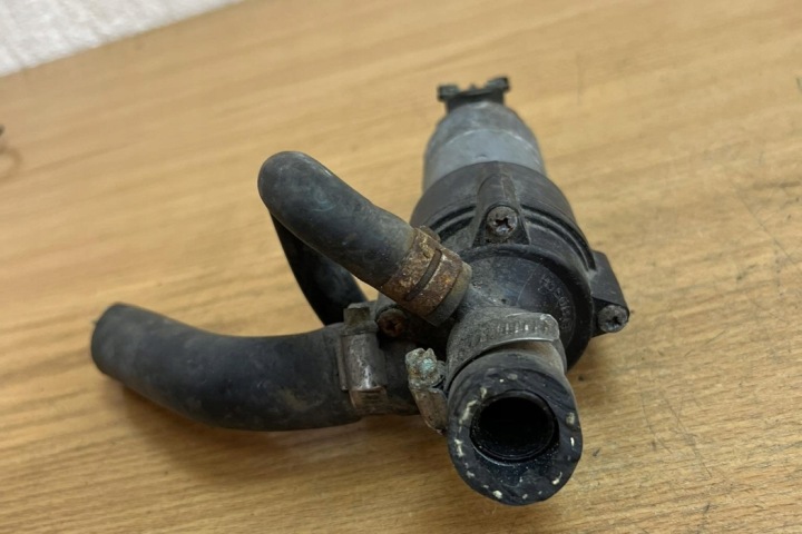 ÉLECTRIQUE AUXILIAIRE POMPE LIQUIDE CHLODZACEGO/WODY MERCEDES-BENZ C (W203)