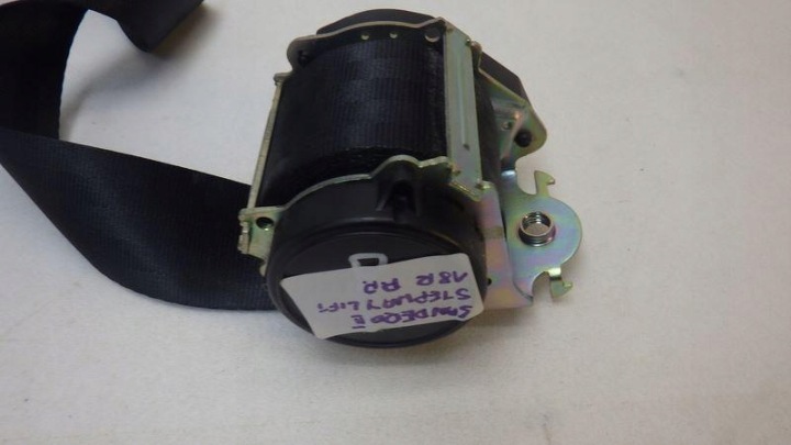 CEINTURE DE SÉCURITÉ DROIT AVANT DACIA SANDERO II STEPWAY LIFT 621088800C
