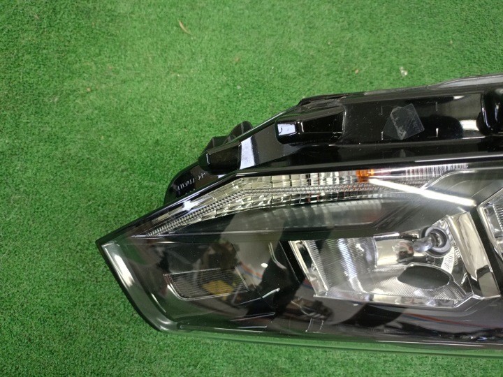 PHARE AVANT DROITE VW T-CROSS 2GM941006A
