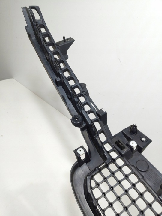 LAND ROVER DEFENDER II L663 GRILLE CENTRALE PARE-CHOCS