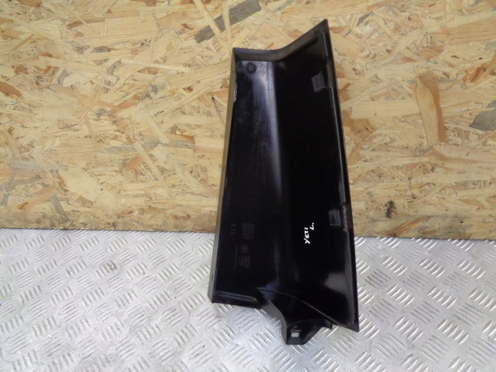 PROTECTION MOULURE REVÊTEMENT MONTANTS GAUCHE ARRIÈRE SKODA YETI 5L 2009- 5L6853215A