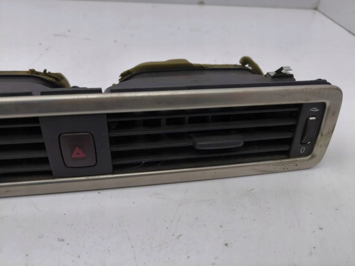 VOLVO V70 2008 CENTRAL CONDUIT D'AIR TABLEAU DE BORD INSTRUMENTATION