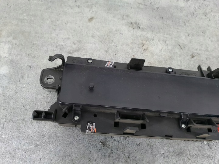COMPTEUR RENAULT SCENIC II P8200107954C 1.9 DCI