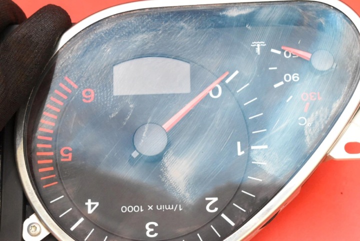 COMPTEUR TABLEAU DE BORD AUTOMATE EUROPE 5550007301 AUDI Q7 4L 3.0 TDI 233KM QUATTRO 05-09