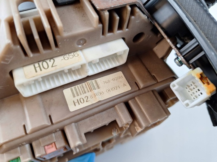 COMPTEUR TOYOTA AYGO AB10 838000H021A