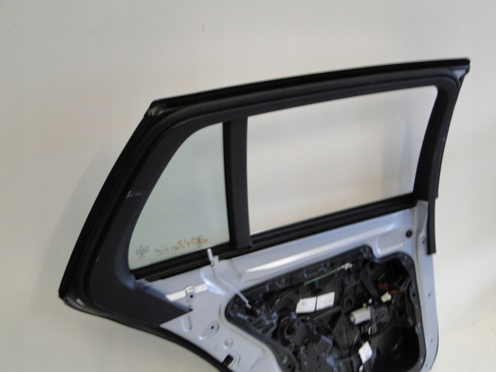MERCEDES E CLASSE 213 W213 PORTES ARRIÈRE GAUCHE UNIVERSEL 988