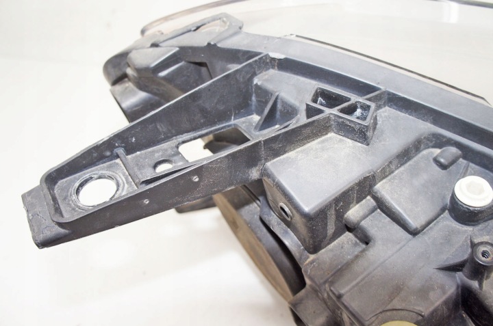 VA202 MASERATI QUATTROPORTE VI PHARE PROJECTEUR GAUCHE AVANT 89102337