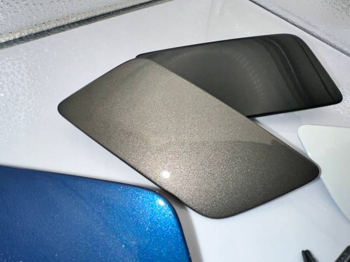 BOUCHON LAVE-GLACE AUDI Q3 GAUCHE OU DROITE 8U0955276H 8U0955275H COULEURS