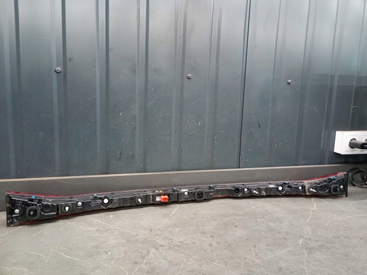 10F945093 PHARE ARRIÈRE CACHE SEAT CUPRA BORN 20R- LED
