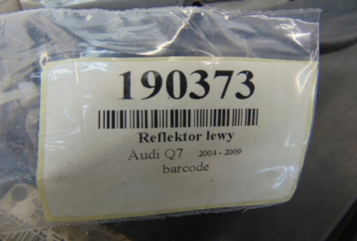 AUDI Q7 PROJECTEUR GAUCHE UK 4L0941003