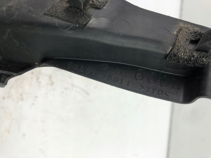 LEXUS NX 300H ANGLE PLASTIQUE DROIT GAUCHE 53866-78011 53867-78011